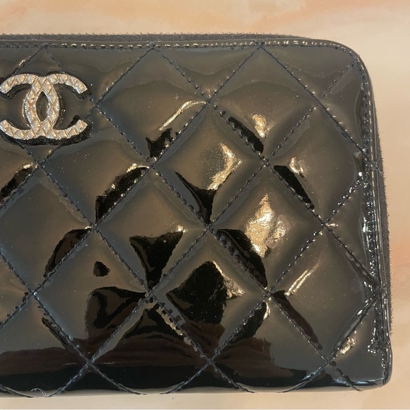 Chanel Quilted Patent Brilliant Zip Around Wallet Black - Picture 11 of 14